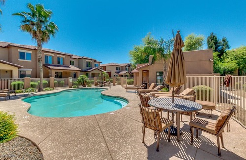 Sunland Village East Condo | Beautiful, Luxurious Mesa Arizona Vacation Rental with Golf Course Views
