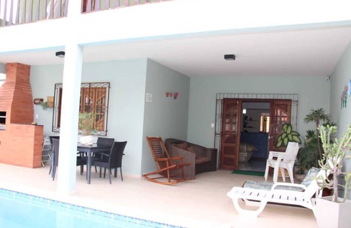 Ponta da Terra House | Beautiful mansion with swimming pool, barbecue, garage, suite and whirlpool.