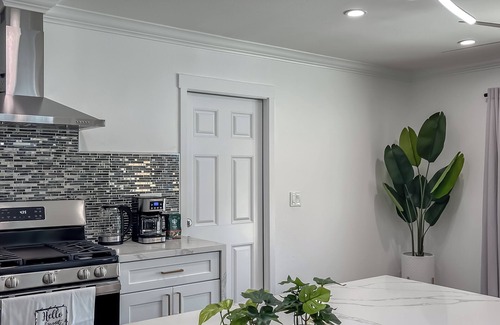 Fountain Valley House | Beautiful Modern Home Close to Beach & Disneyland