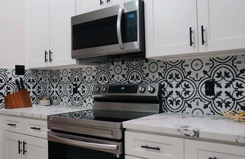 Little Woods House | Beautiful New Construction 3-bedroom house New Orleans 15min from downtown area