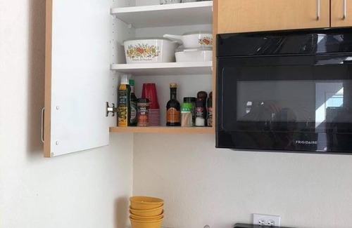 Fallbrook House | Beautiful new detached casita nestled in scenic southern CA foothills!