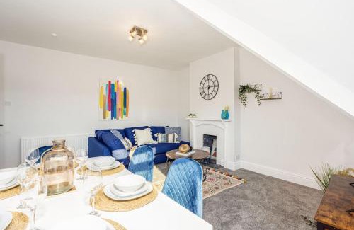 Llandudno Apartment | Beautiful newly refurbished apartment close to the promenade.