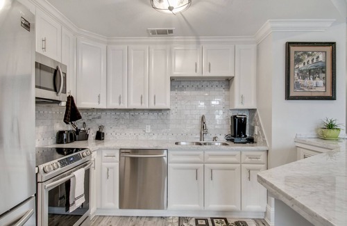 Bywater House | Beautiful Poland Maison for Two at 1708