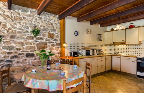 Saint-Pol-de-Leon House | Beautiful private villa for 4 guests with WIFI, TV, terrace and pets allowed