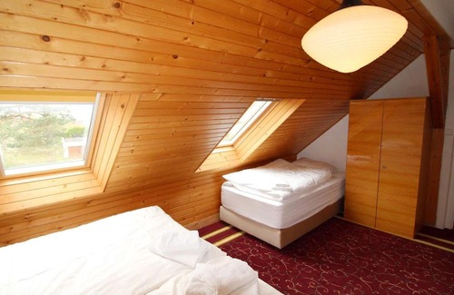 Sudomerice u Bechyne House | Beautiful private villa for 11 people with WIFI, TV, patio, pets allowed and parking