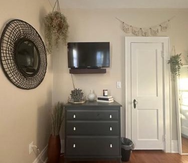 Lake Eola Heights House | Beautiful Private Room With King Size Bed in Downtown Orlando