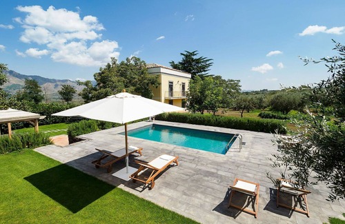 Rovittello Villa | Beautiful private villa for 10 guests with private pool, WIFI, TV, terrace and pets allowed