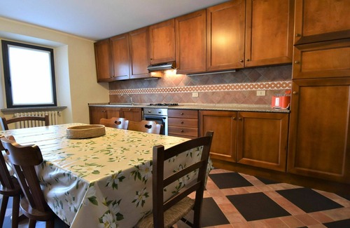 Castana Villa | Beautiful private villa for 8 people with pool, WIFI, TV, terrace and panoramic view