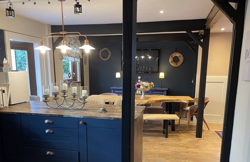 Downpatrick Apartment | Beautiful rural getaway with adjoining properties ideal for couples or friends