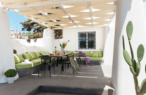 Pyrgos Villa | Beautiful Santorini Villa | 6 Bedrooms | The Sky Mansion | Picturesque Sea.