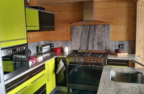 Les Chapelles Ski Chalet | Beautiful Savoy chalet, on a sunny slope and facing Les Arcs and La Plagne