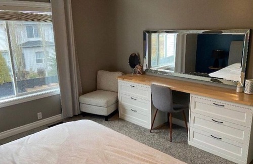 Southeast Calgary House | Beautiful SE home with Hot Tub