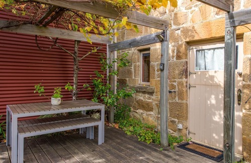 South Hobart Apartment | Beautiful self-contained studio
