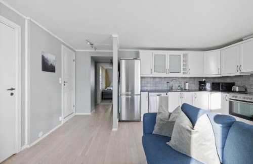 Toyen Apartment | Beautiful space with balcony