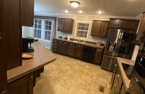 Newcomb House | Beautiful & spacious TN home perfectly located for Off-Roaders or Vacationers!
