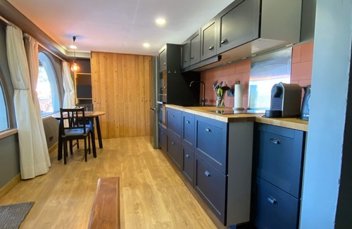 Begur Apartment | Beautiful studio/apartment with air conditioning and use of pool.