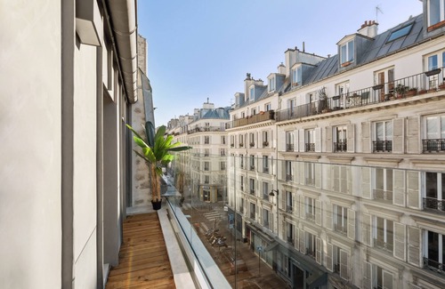 17th Arrondissement Apartment | Beautiful Triplex in Paris With Rooftop
