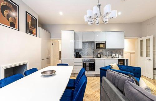 Pembridge Apartment | Beautiful Two Bedroom Abode in Notting Hill