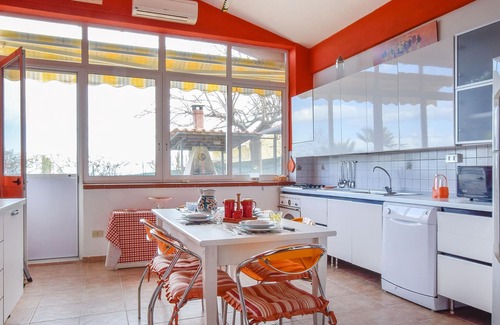 Trabia House | Beautiful vacation home in a resort in the hinterland of the charming seaside town of Trabia on the