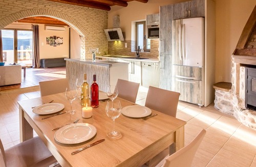 Platanias Villa | Beautiful Villa, 4 BD, 3 BA, private pool