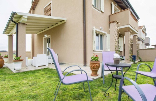 Cascine-La Croce House | Beautiful villa for 6 people with WIFI, A/C, TV, patio and pets allowed