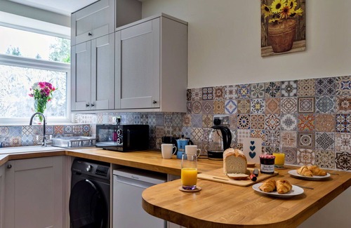 New Mills House | Beautiful villa for 2 people with WIFI and pets allowed