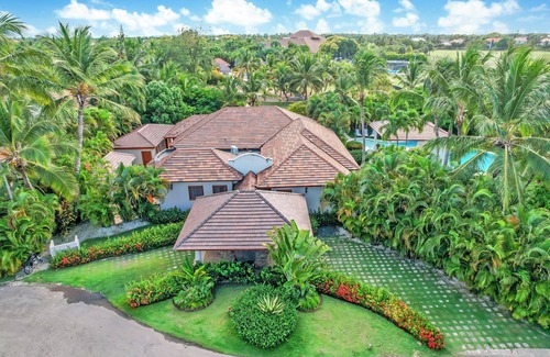Bavaro Villa | Beautiful Villa with Pool Gym and Maid