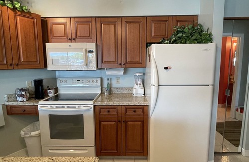 Gypsum Condo | Beautiful Waterfront Condo - Peaceful and Relaxing