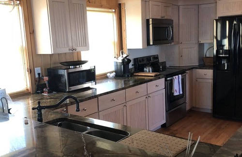 Yarmouth House | Beautiful winterized cottage on the Bay on Cousins Island , Yarmouth, Maine