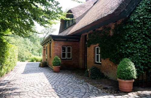 Friedrichsruh House | Beautifully situated in the Sachsenwald our Red House
