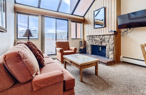 Peak 9 Condo | Beaver Run Overlook