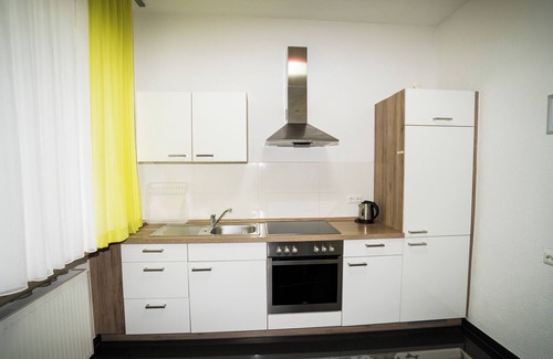 Dettingen an der Erms Hotel | Bed and Breakfast Outlet Hotel