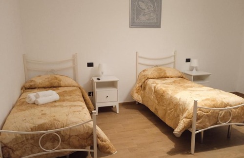 Cinquefrondi Bed & Breakfast | Bed and Breakfast Il Sole -Cinquefrondi
