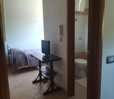 Chiaramonti Bed & Breakfast | bed and coffee Sas Damas