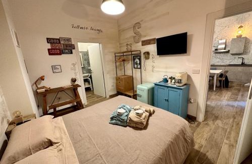 San Benedetto del Tronto Apartment | Bed Art Relaxing Suite - Appartamento con Sauna Happiness Suite Gallery