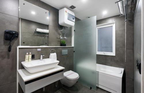 Sushant Lok Apartment | BedChambers Luxurious Serviced Apartment in Gurgaon