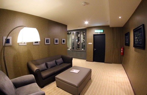 Taman Jubilee Hotel | Bedrock Hotel