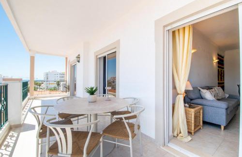 Ameijeira Apartment | BeGuest Lagos Ocean View Apartment