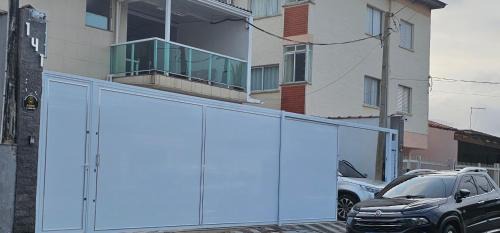 Jardim Imperador House | Belíssima Casa a Beira Mar com Piscina Aquecida Cobrado a Parte, 5 Quartos com Ar Condicionado, Amplo Salão de Jogos com Mesas de Bilhar e Pebolim, Amplo Espaço Externo com Churrasqueira em Deck Gourmet Coberto frente a Piscina,Tudo isso á Beira Mar