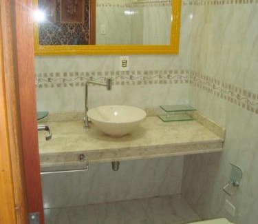 Aguas de Sao Pedro House | Belíssima casa no lago próxima ao Thermas Water Park