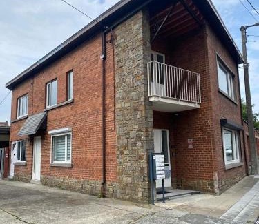 Belhez Apartment | Bel appart spacieux climatisé parking privé gratuit sur demande 1-E