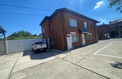 Belhez Apartment | Bel appart spacieux climatisé parking privé gratuit sur demande 1-E