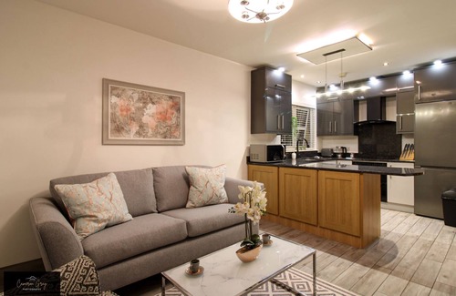 Belfast House | Belfast home with free parking, office, WiFi