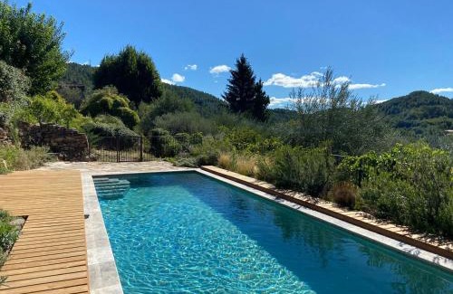 Malbosc House | Belle de Nuit - Gîte en Ardèche avec piscine et vue