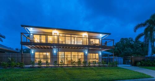 Clifton Beach House | Belle Escapes Beachside Oasis
