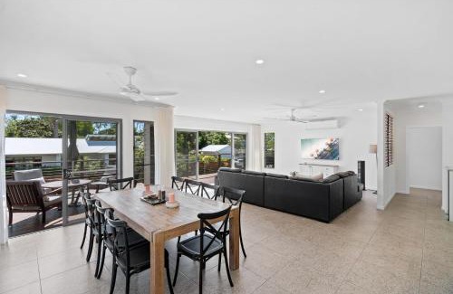 Clifton Beach House | Belle Escapes Beachside Oasis