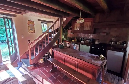 Peaule House | Belle et Très Confortable Maison en Pierres