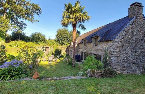 Peaule House | Belle et Très Confortable Maison en Pierres