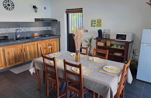 Saint-Andre Villa | Belle Villa à St-andré, Bien Située, Proche du Centre Ville et des Voies Rapide