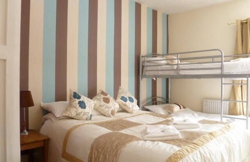 Llanwrtyd Wells Hotel | Belle Vue Hotel